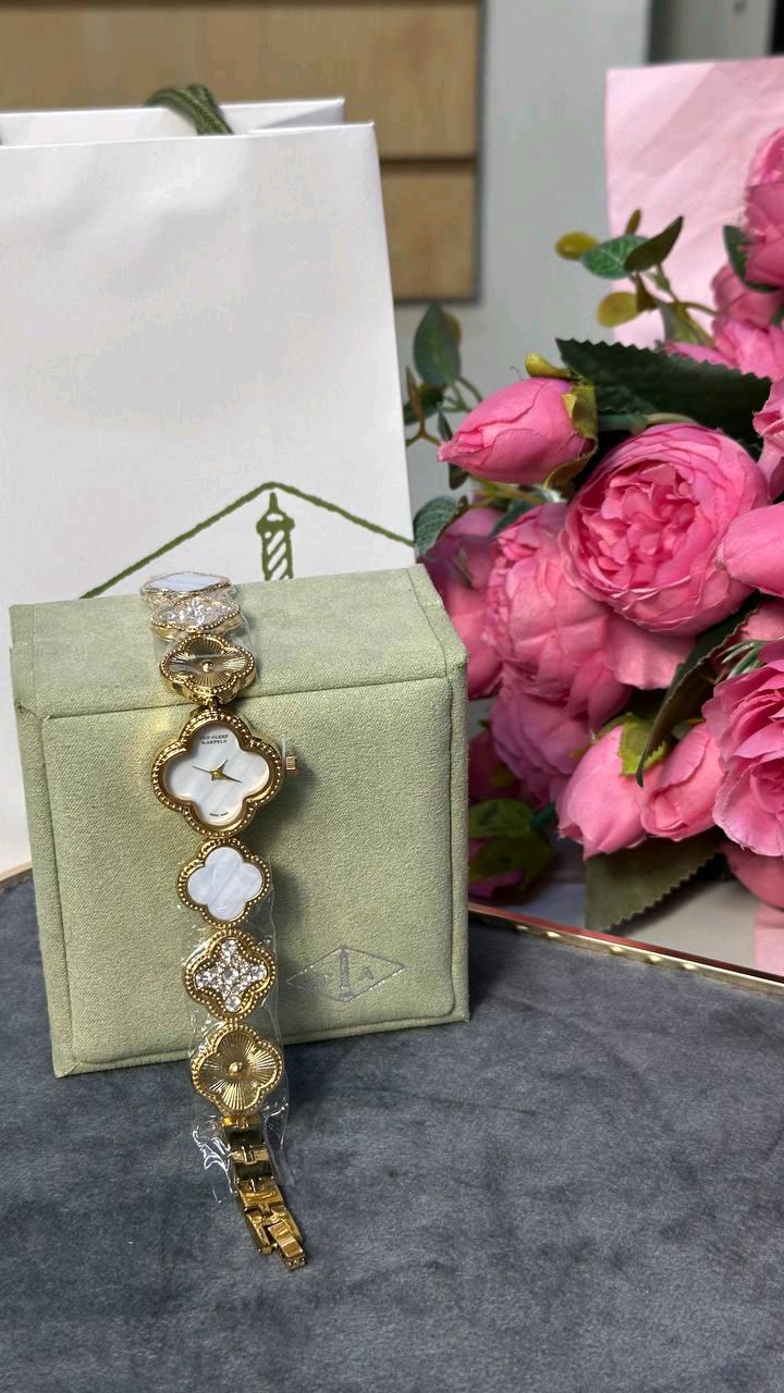 Женские часы Van cleef
