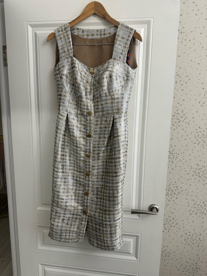 Продается платье