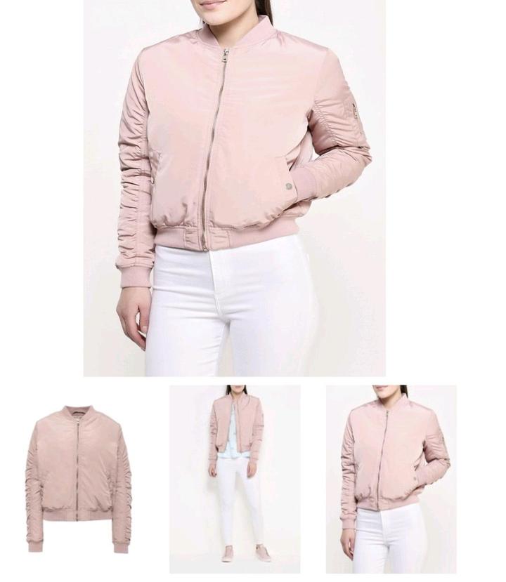 Продам курточку, бомбер