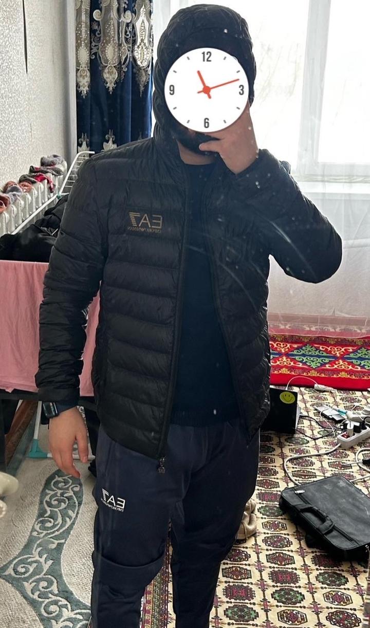 Продам ветровку еа7 оригинал