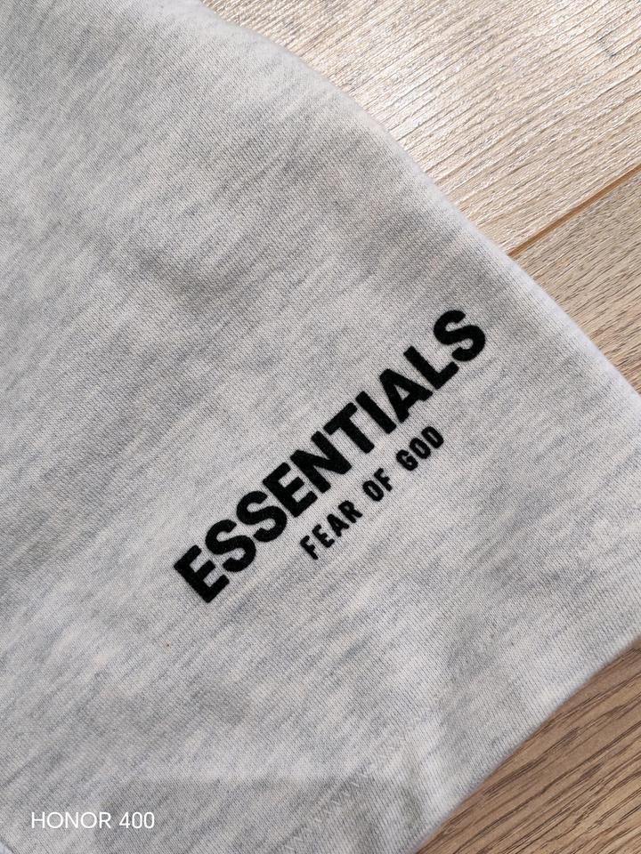 Шорты essentials