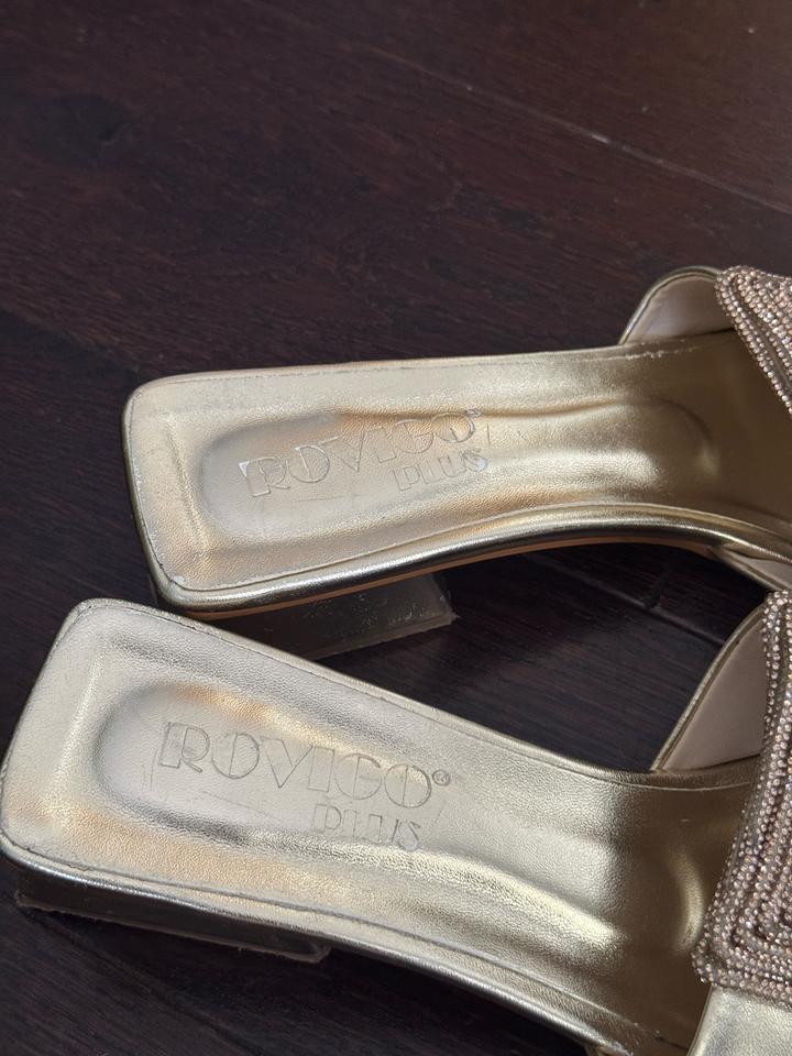 Сандалии Rovigo 39 рр