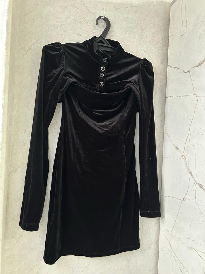 Черное мини платье с болеро