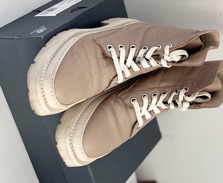 Сапоги и лоферы вместе 10 000