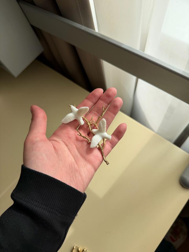 Брошь