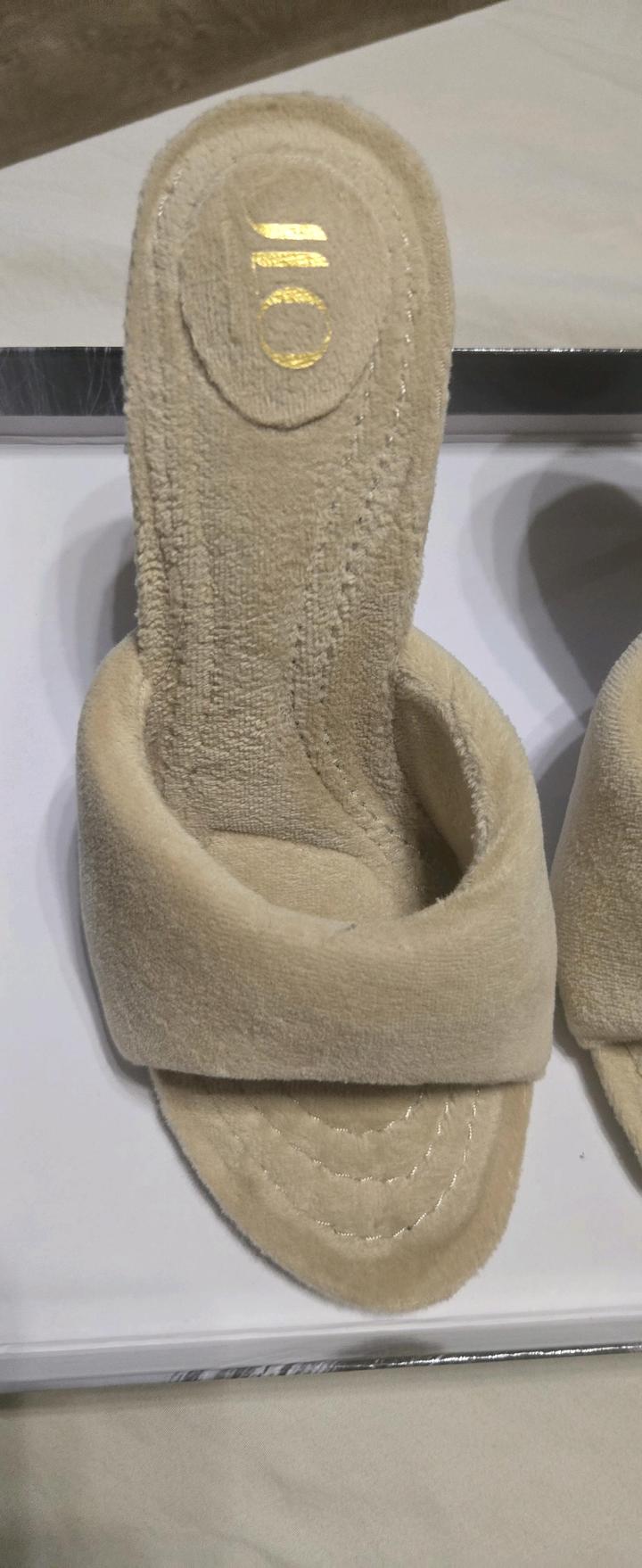 Босоножки