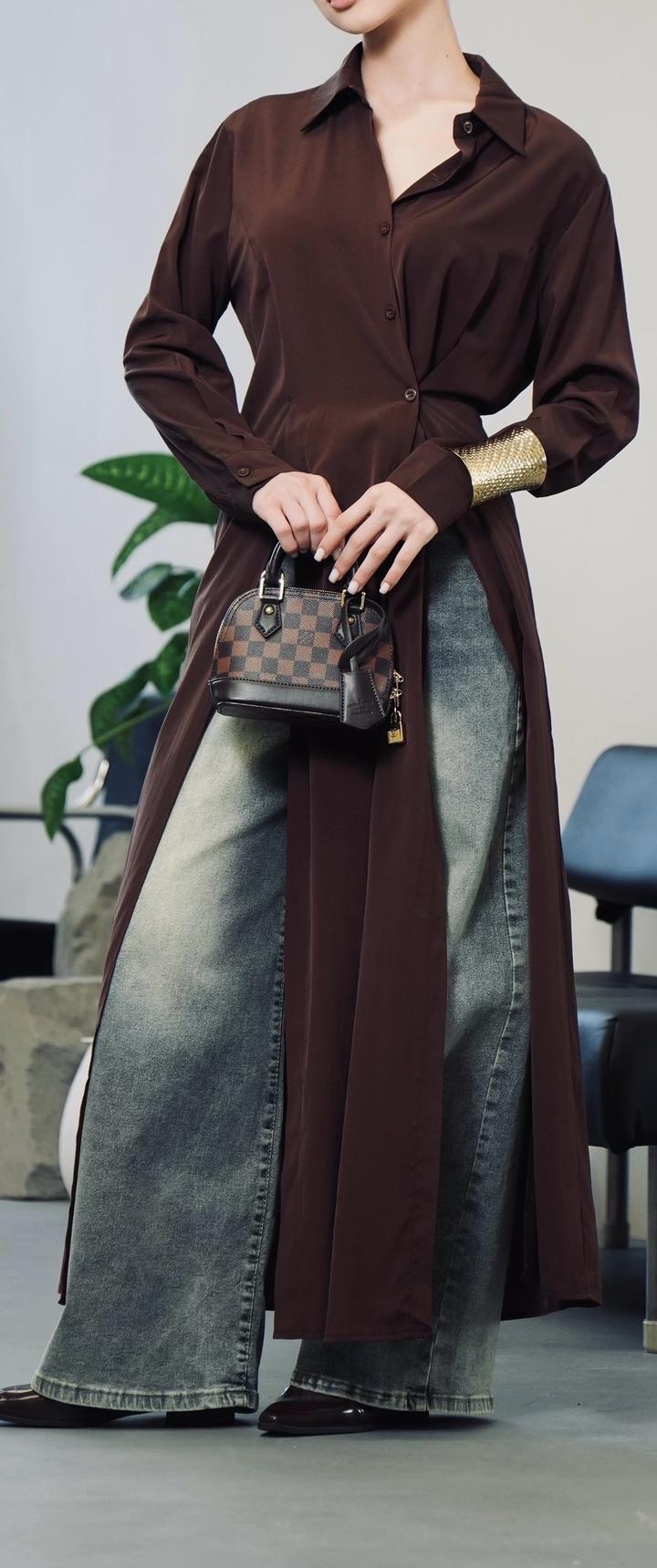 Коричневая рубашка