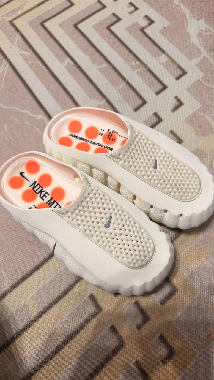 Nike mind 001