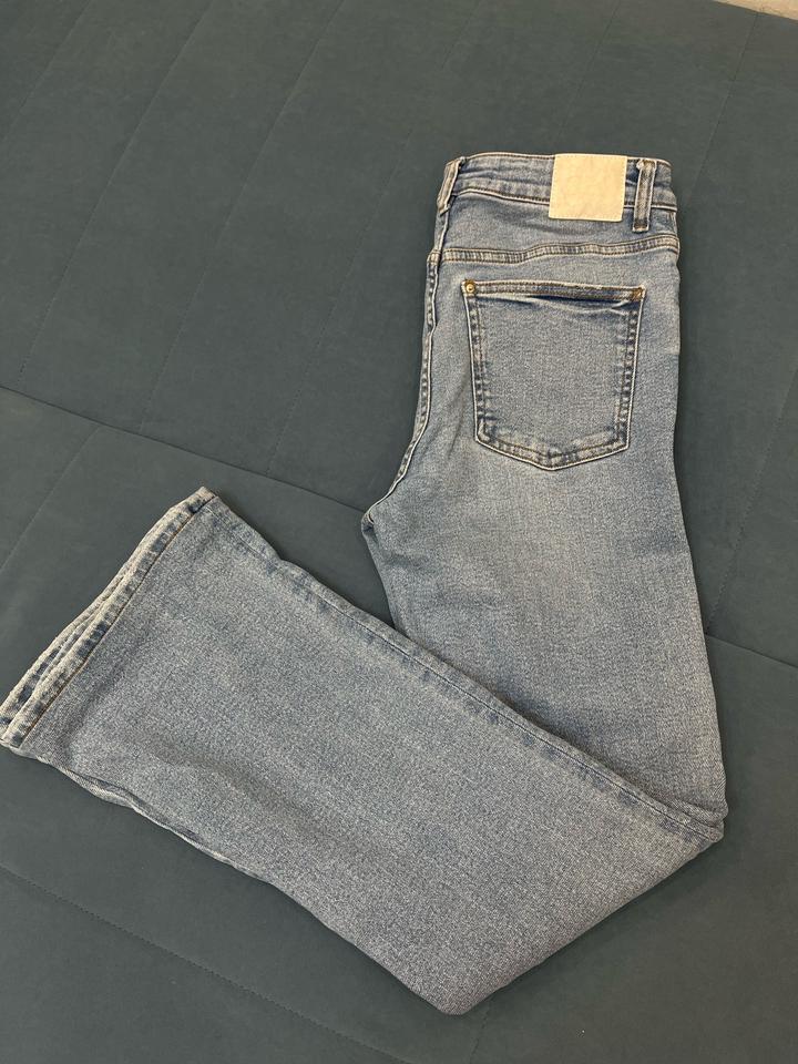 Джинсы Зара