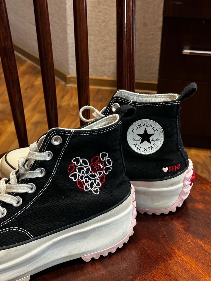 Converse Love