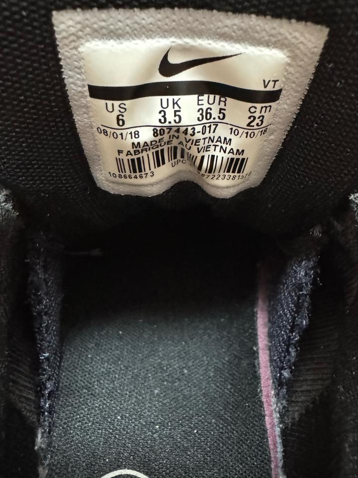 Nike Air Max 95 Premium-Black / Spruce Aura / Summit White.