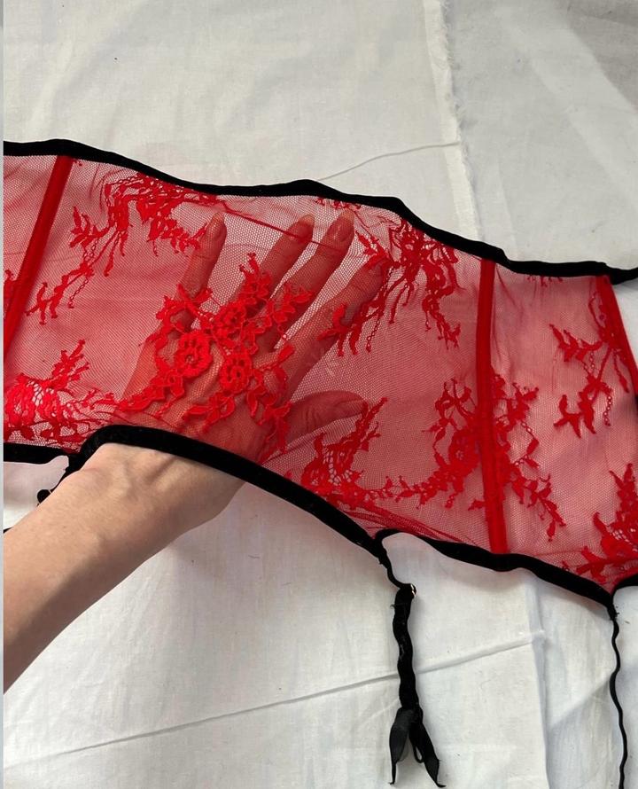 Пояс + Чулки VIPA