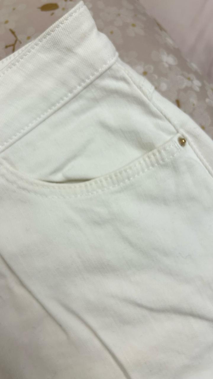 Белые шорты