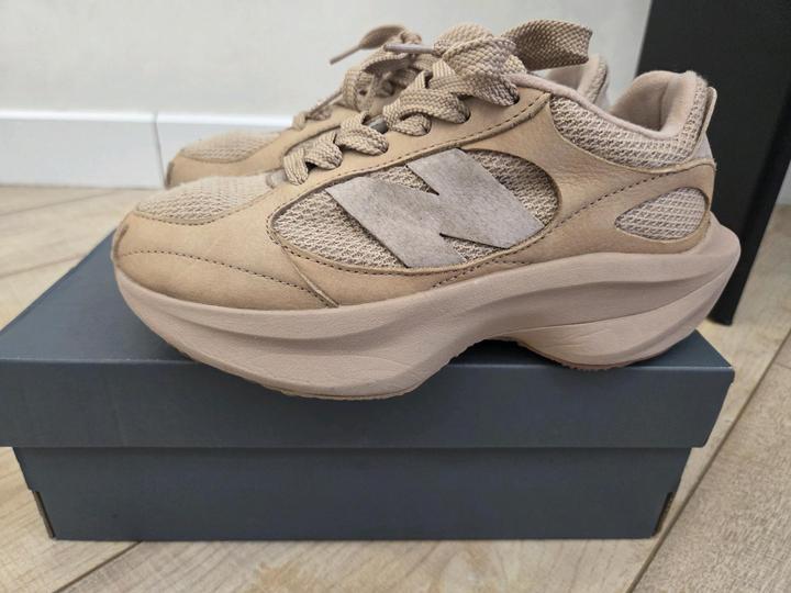 Кроссовки New balance женские