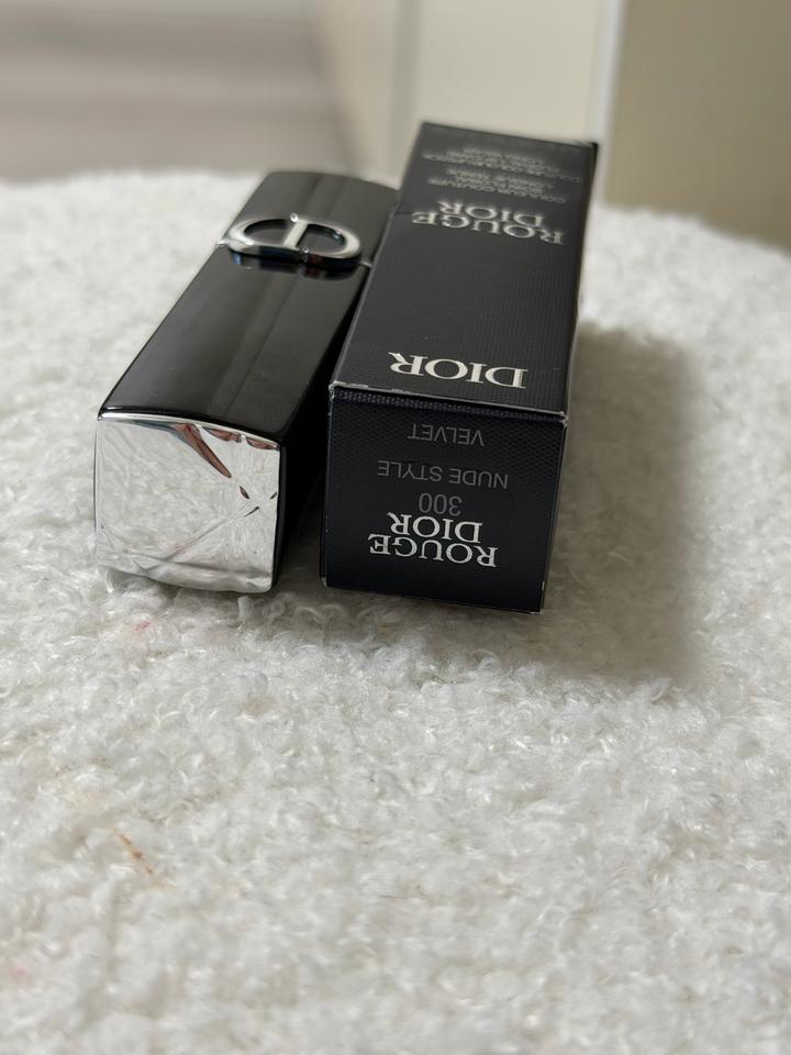 Rouge Dior 300 Nude Style Velvet 💄