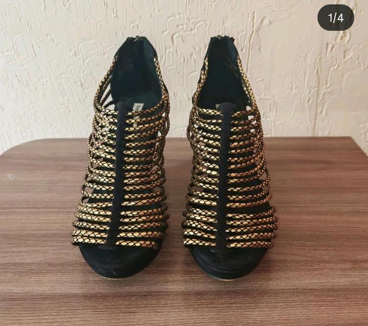 Босоножки