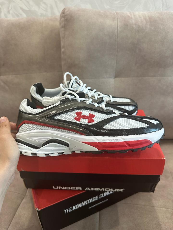 Кроссовки Under armour