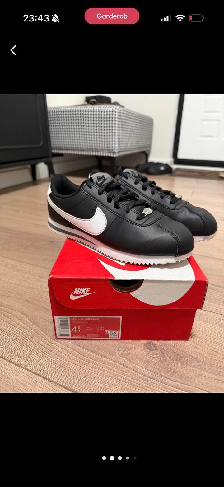 Nike Cortez