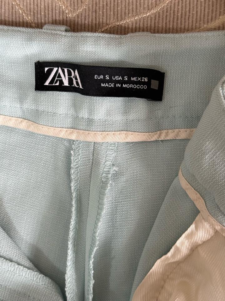 Шортики Zara