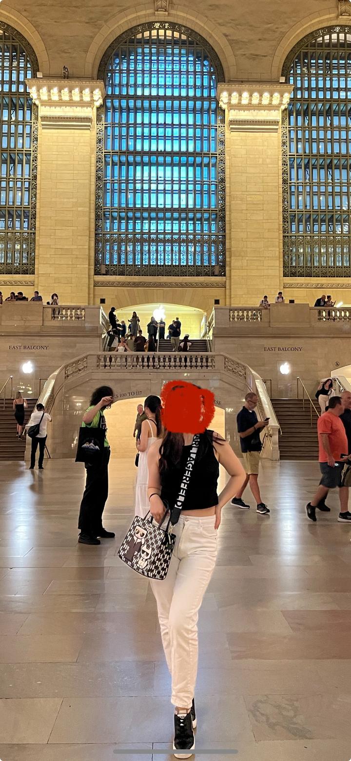 Продаю сумку Karl Lagerfeld