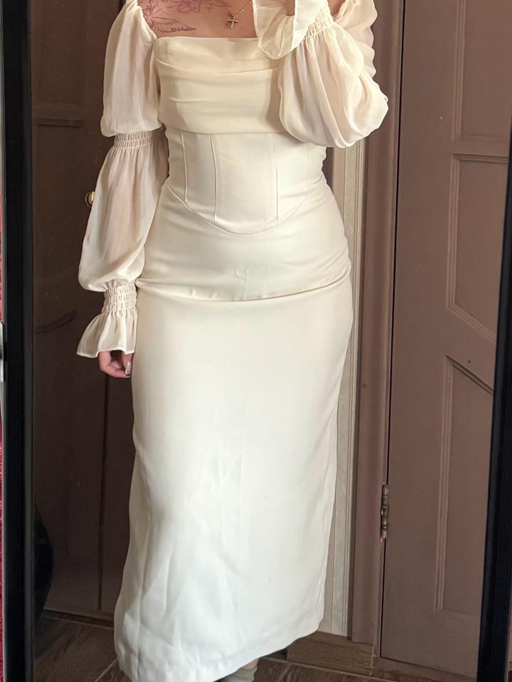 Молочное платье Lichi L