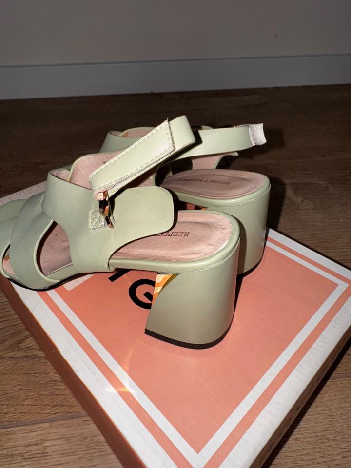 Турецкие летние босоножки