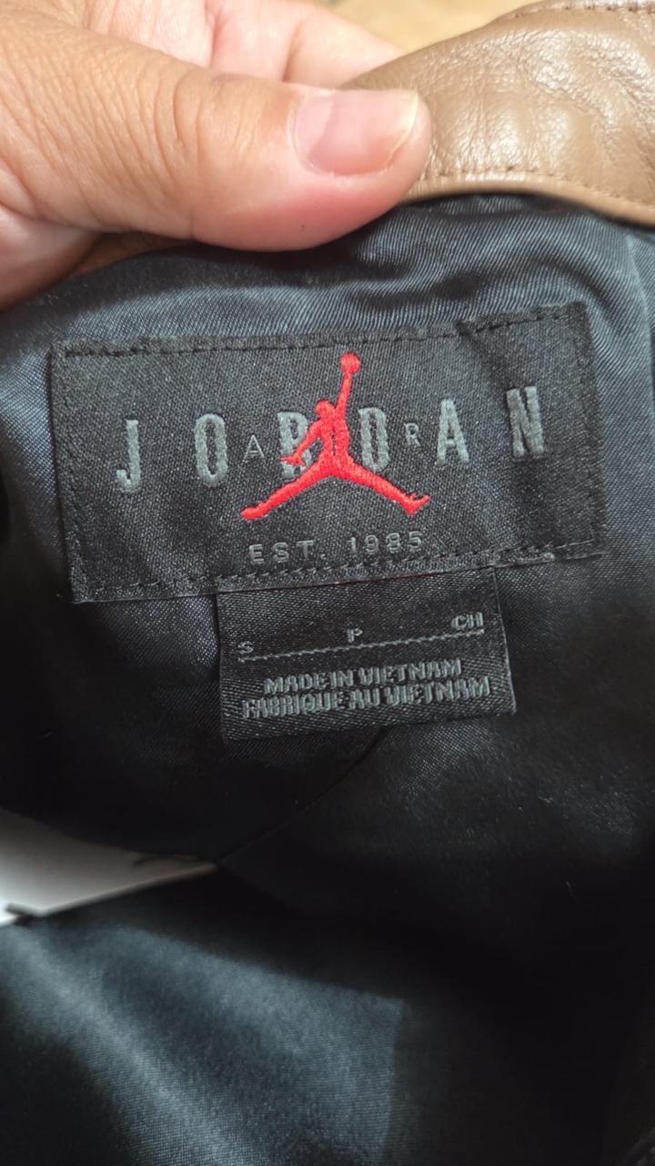 Коженная куртка