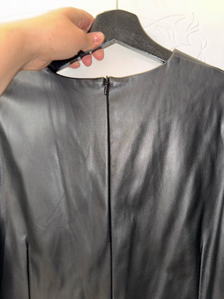 Платье кожаное