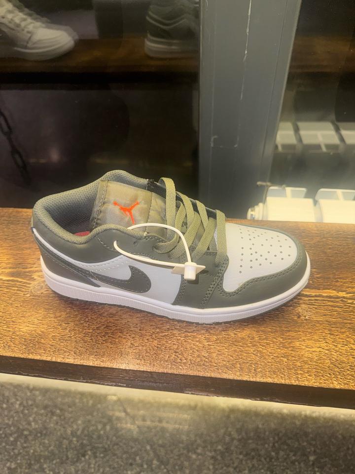 Nike джорданы