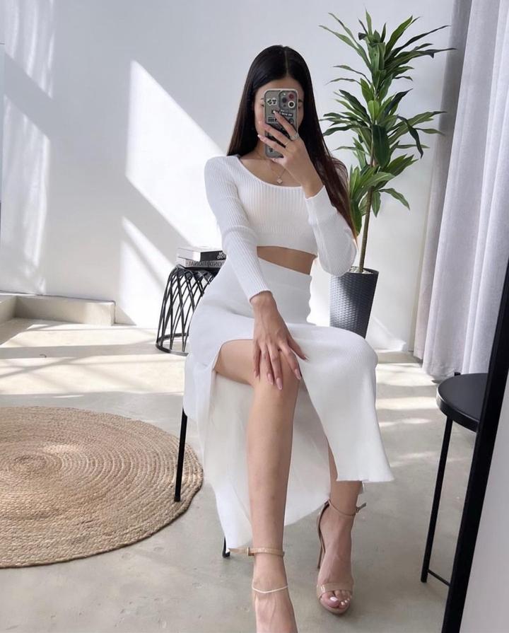 Трикотажный костюм топ и юбка