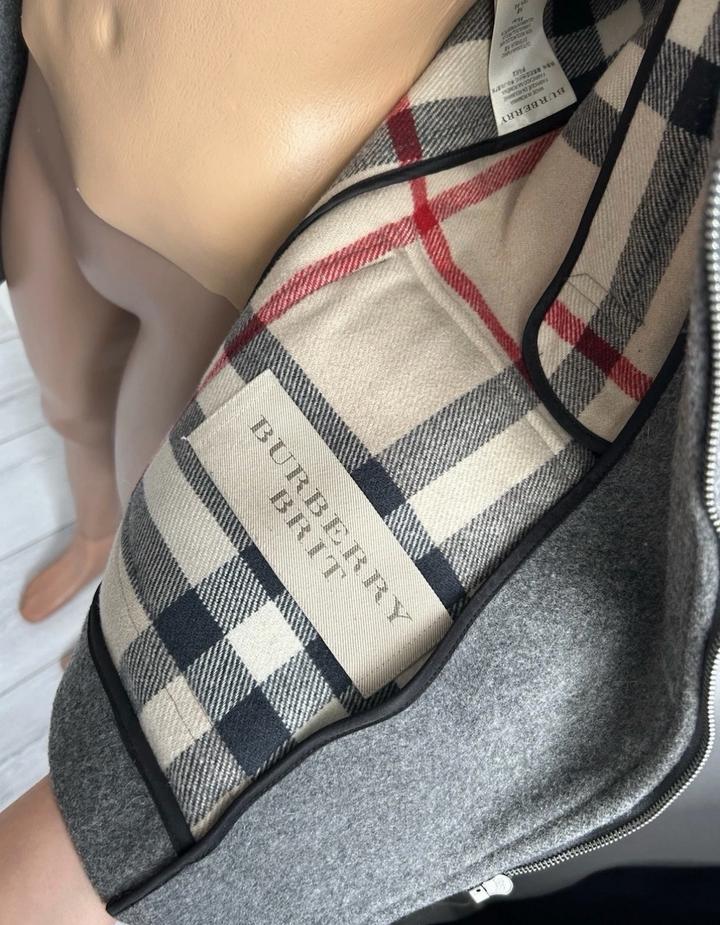 Пальто Burberry XS S