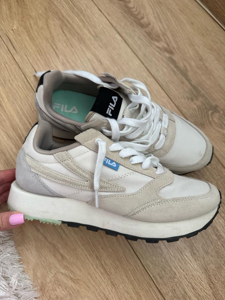 Кроссовки FILA 36,5-37 оригинал