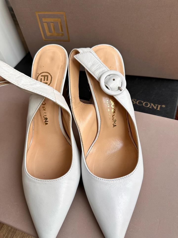 Белые итальянские туфли