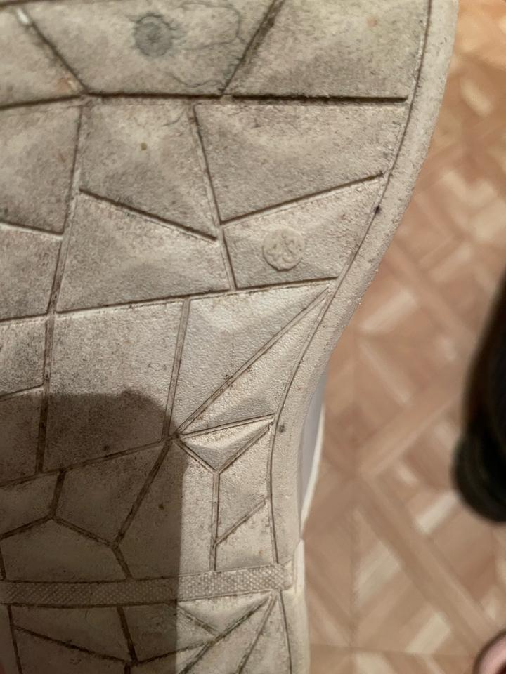 Мужские кроссовки