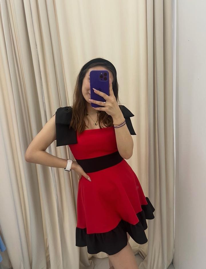 Красное платье