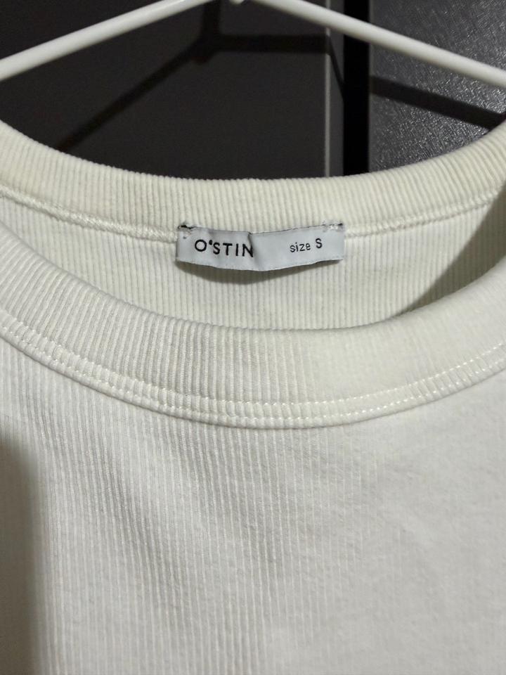 Белый топ от O’STIN