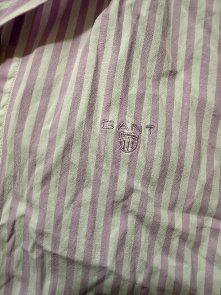 Рубашка GANT в розовую полоску