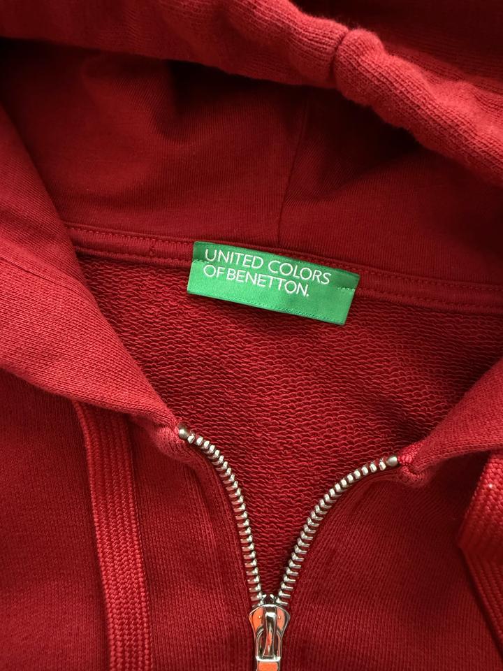 укороченный худи United Colors of Benetton в идеальном состоянии