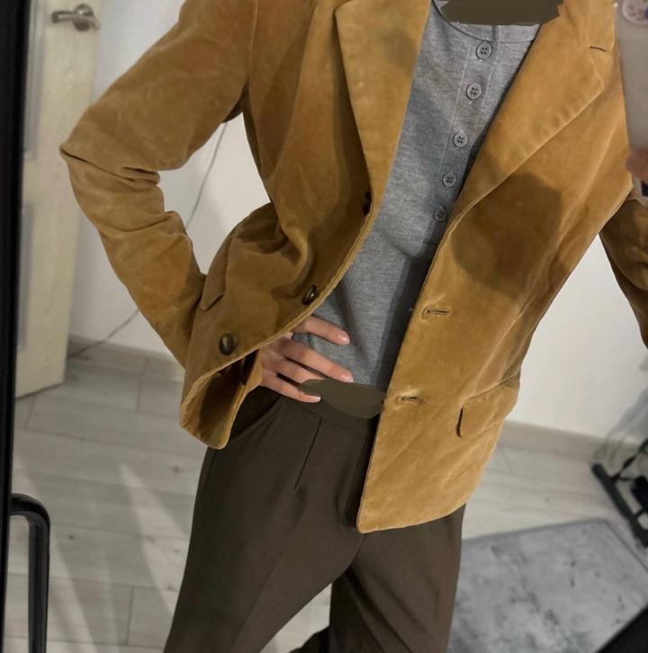 Вельветовый пиджак