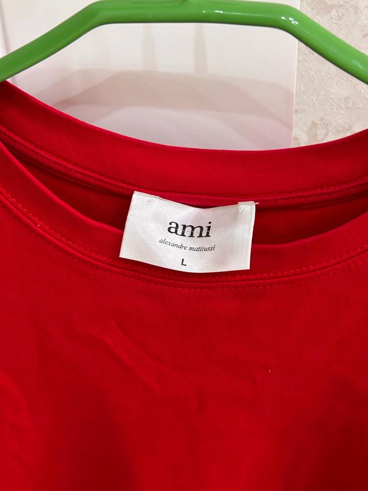 Красное футболка ami
