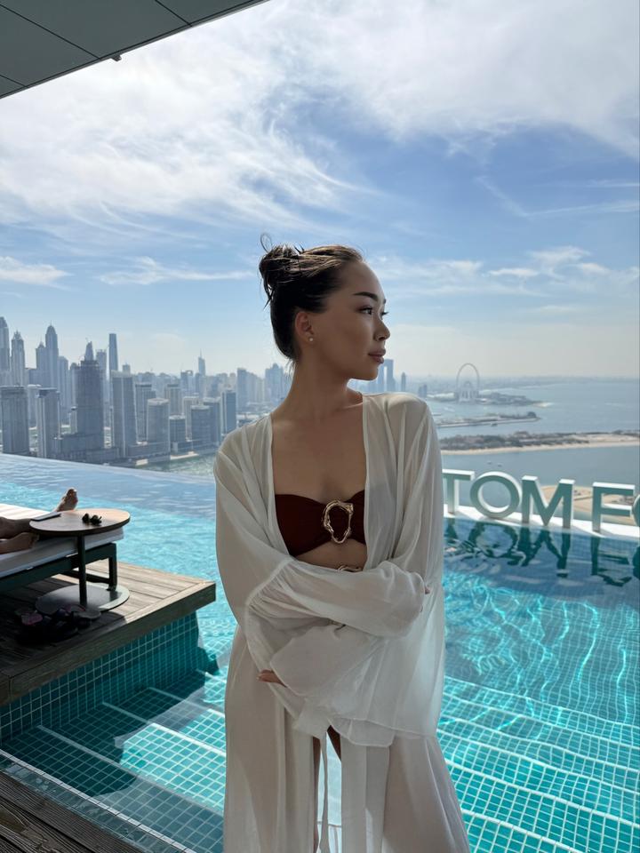 Купальник с накидкой