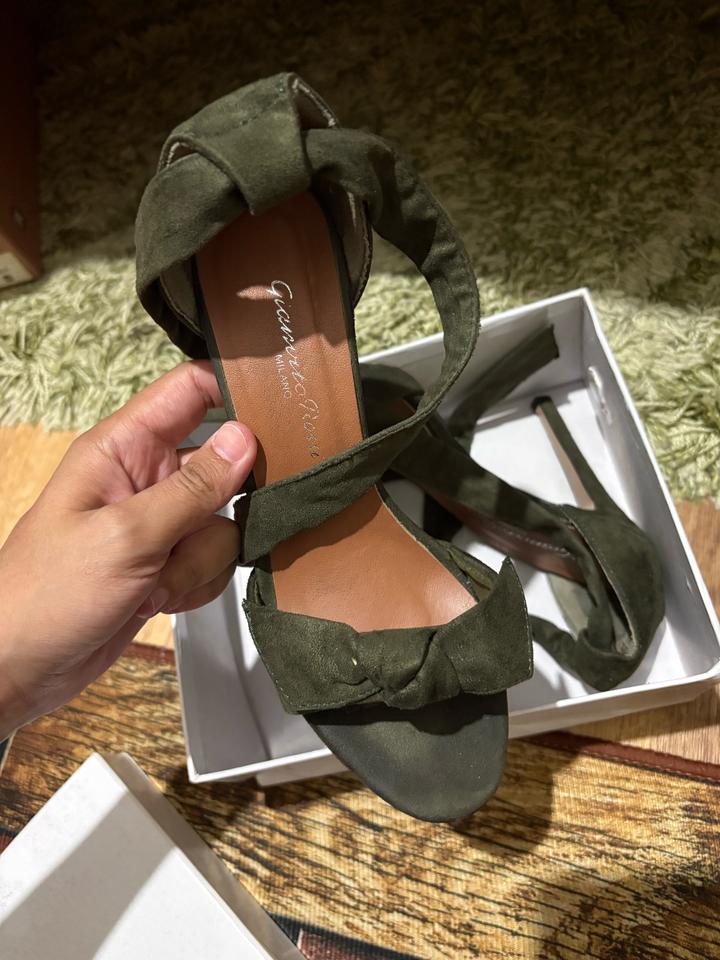 Босоножки под Gianvito Rossi