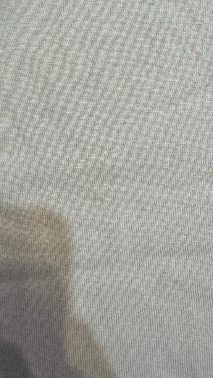 Бежевая футболка