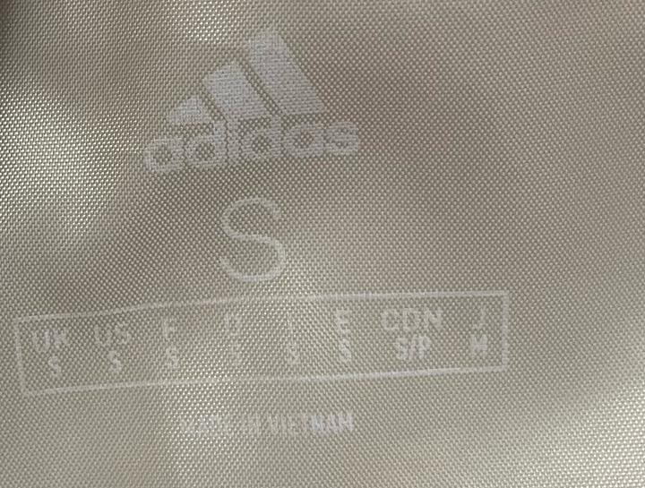 Adidas куртка оригинал демисезон S