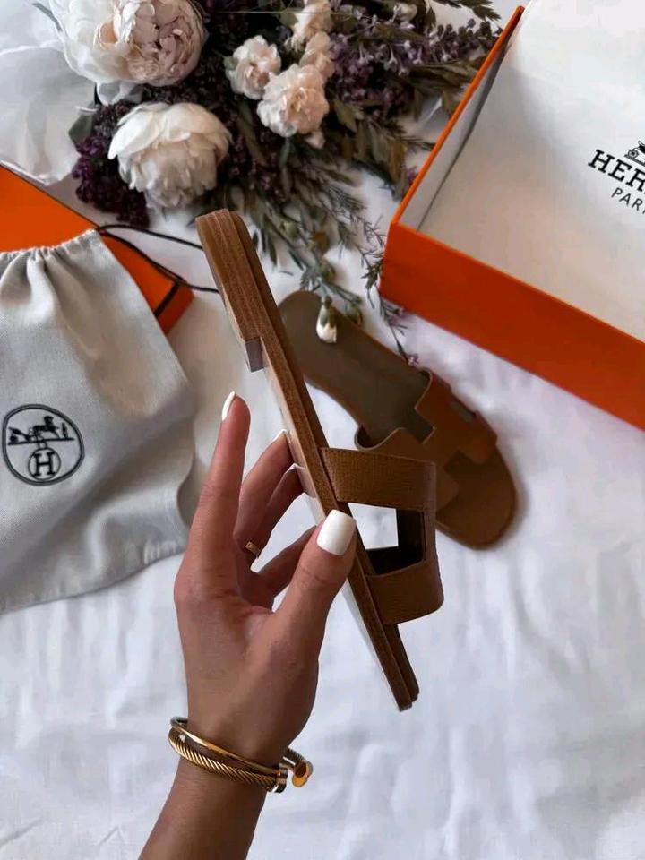 Женские шлёпанцы Hermès Oran Slippers