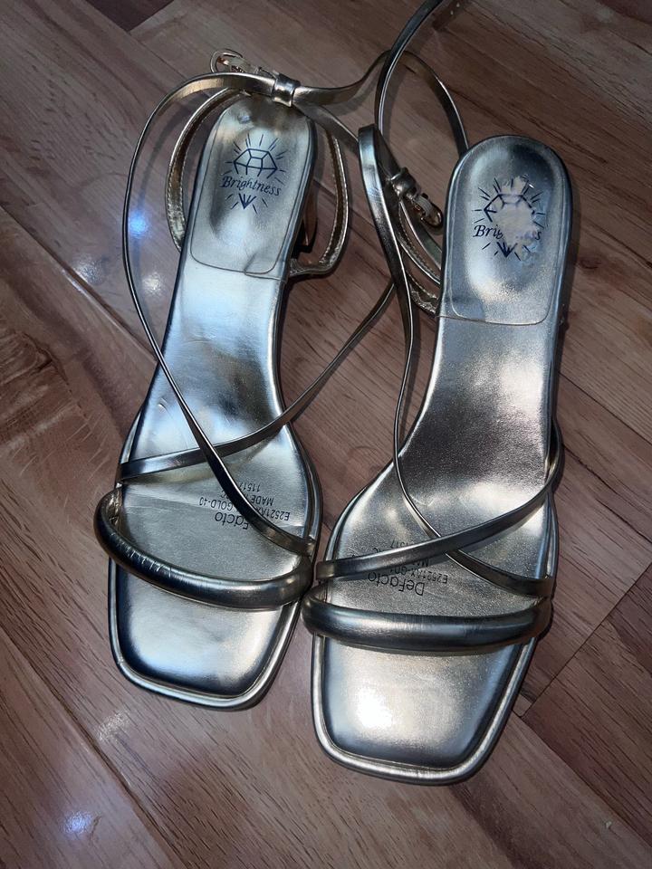 МЕТАЛЛИЗИРОВАННЫЕ БОСОНОЖКИ