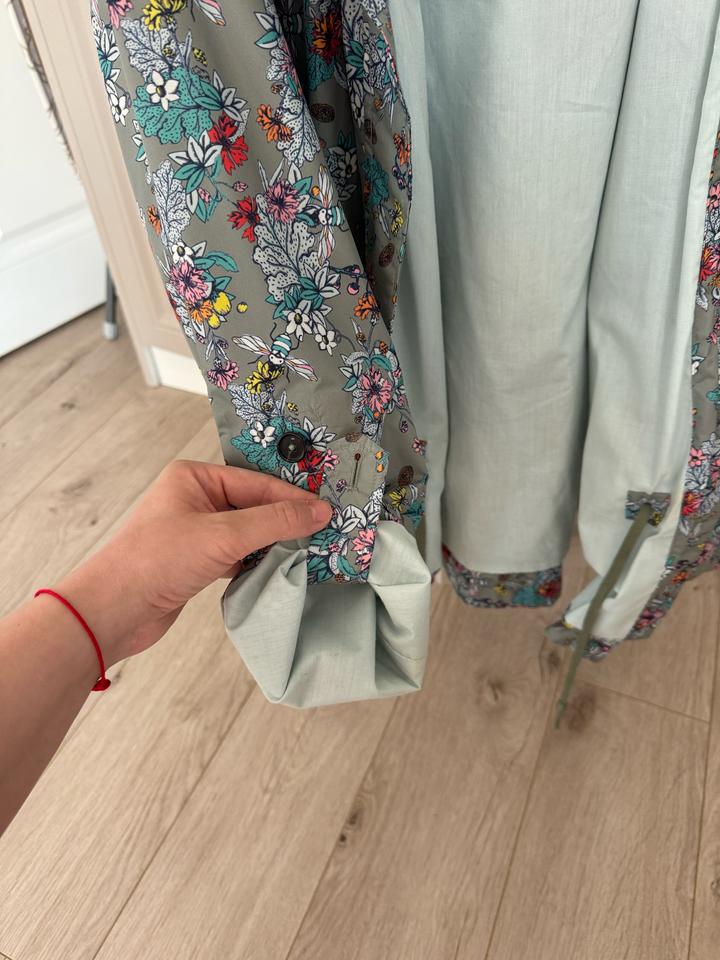 Женская куртка ветровка