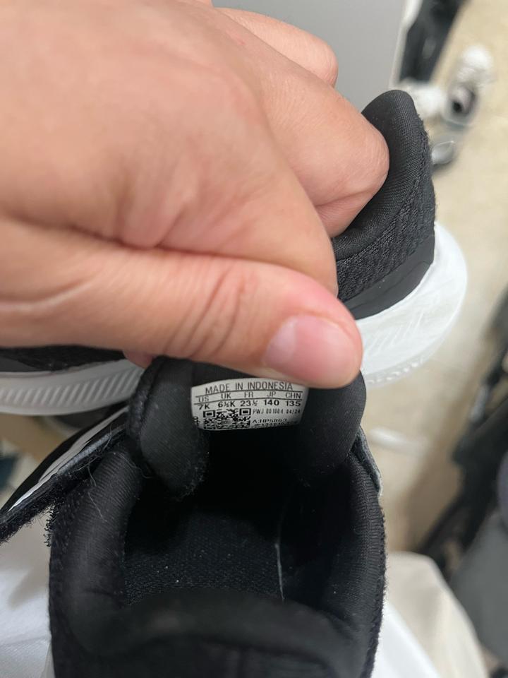 Детские кроссовки Adidas