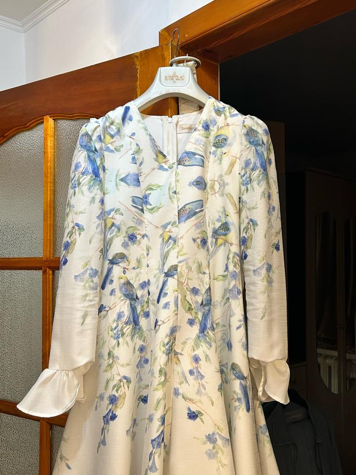 Белое платье izzum