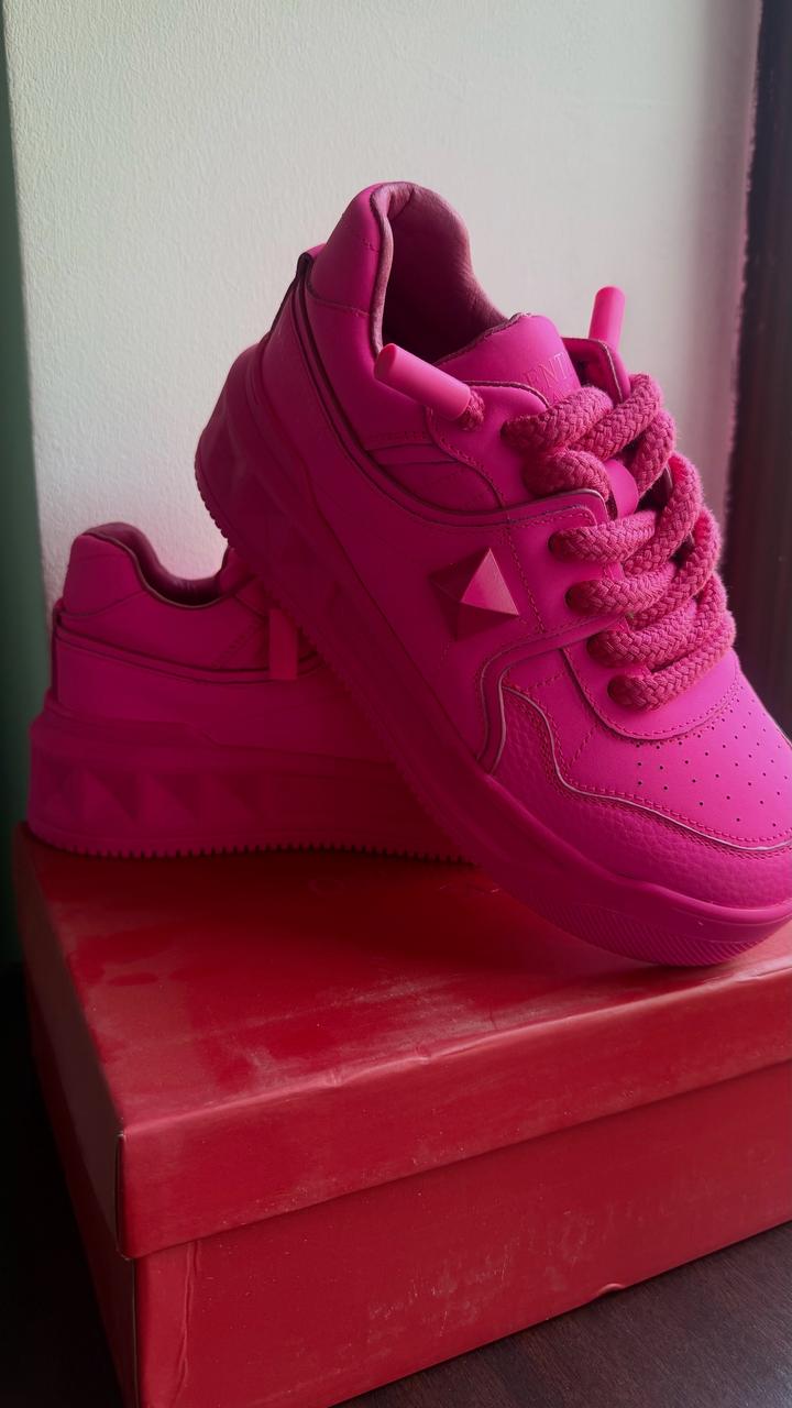 Кроссовки Valentino